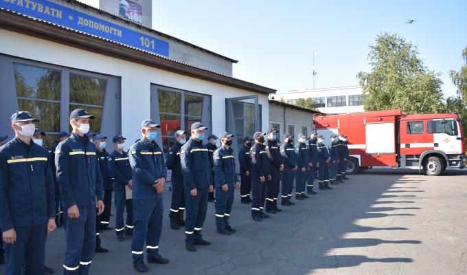 17 вересня голова Кремінської райдержадміністрації привітав колектив 21-ї Державної пожежно-рятувальної частини