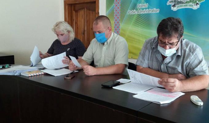 3 вересня пройшло чергове засідання комісії з питань захисту прав дитини Кремінської райдержадміністрації 