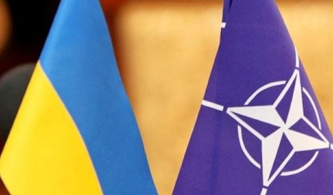 Цивільний вимір діяльності НАТО в Україні
