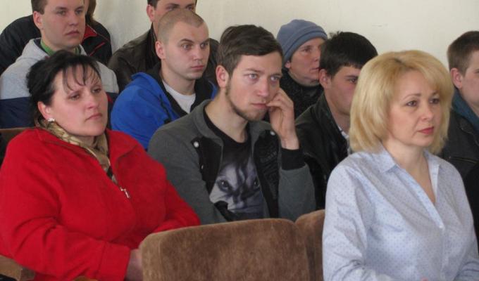 Вісім призовників з Кремінського району незабаром поповнять лави Збройних Сил України. 