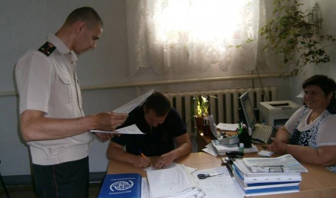 ФАХІВЦІ ДСНС ПРОВОДЯТЬ ПРОФІЛАКТИЧНІ ЗАХОДИ.