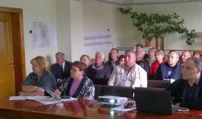 У Кремінній пройшли громадські слухання щодо проекту нового будівництва підстанції «Кремінська». 
