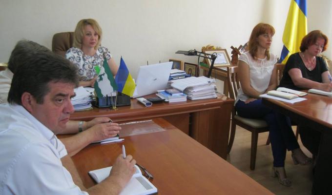 В ході апаратної наради під керівництвом голови райдержадміністрації обговорені найбільш важливі поточні питання. 