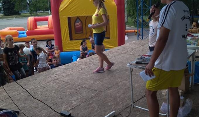 «Усе краще дітям!» - у Кремінній  працює християнський дитячий табір.