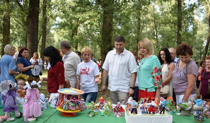 Кремінщина знову гостинно зустріла учасників обласного фестивалю української народної іграшки та гри
