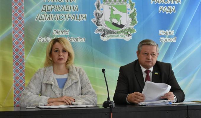 Сьогодні на позачерговій сесії районної ради затвердили нові тарифи на теплову енергію. 