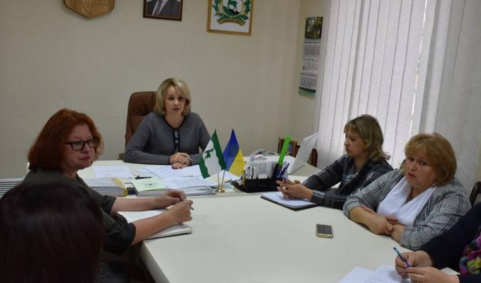 22 жовтня за участі голови райдержадміністрації Наталі Чехути проведено нараду з керівниками дитячих закладів. 