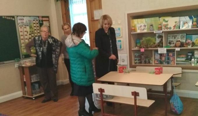В закладах освіти району продовжує удосконалюватись матеріальна база. 
