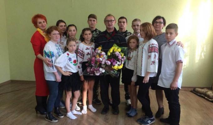 Урок патріотизму для кремінських дітей провів учасник проведення АТО Анатолій Фатєєв. 