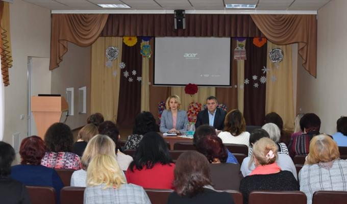 Об’єднуємо зусилля влади та освіти!