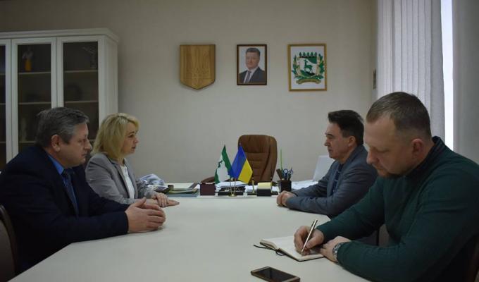 В райдержадміністрації пройшла зустріч керівництва району із нардепом Віталієм Курило. 