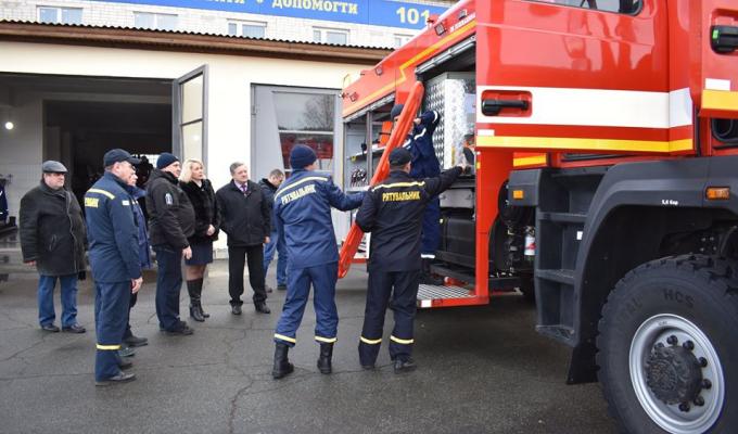 Голова Кремінської райдержадміністрації взяла участь у виїзній нараді на базі місцевого підрозділу ДСНС. 