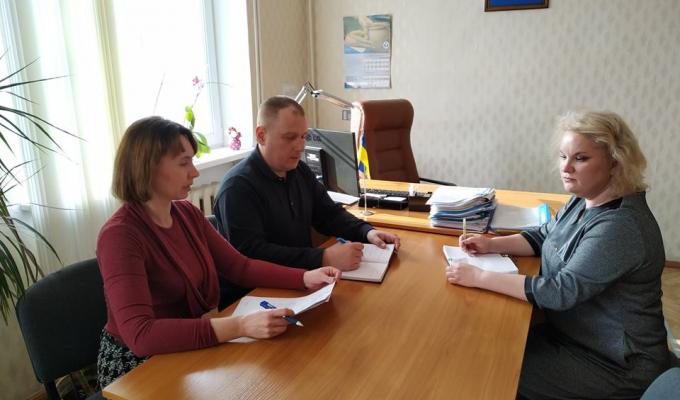 Клієнтам центру занятості будуть пропонувати розглянути можливість стати патронатними батьками. 