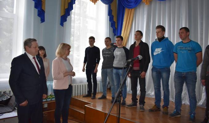Відбулись урочисті проводи призовників весняного призову на строкову службу до лав Збройних Сил України