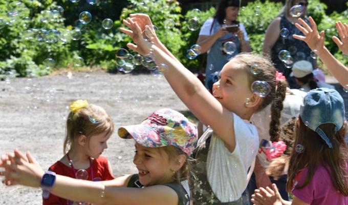 Луганщина розпочала святкування 81 – ї річниці свого утворення. 