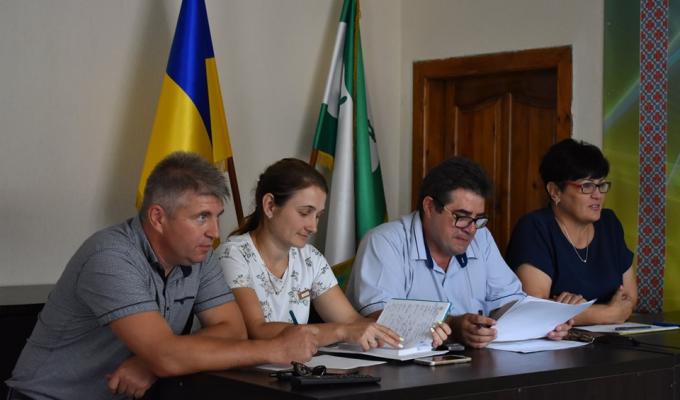 26 липня в райдержадміністрації відбулась нарада в режимі відеоконференцзв'язку з Луганською ОДА