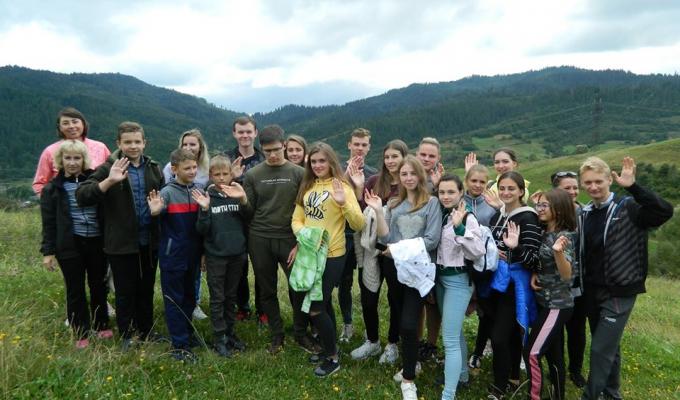 Вчителі єднають Україну