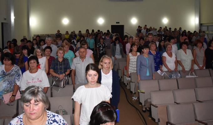 У роковини Іловайської трагедії Україна відзначає День пам’яті захисників України, які загинули в боротьбі за незалежність, суверенітет і територіальну цілісність нашої держави. 