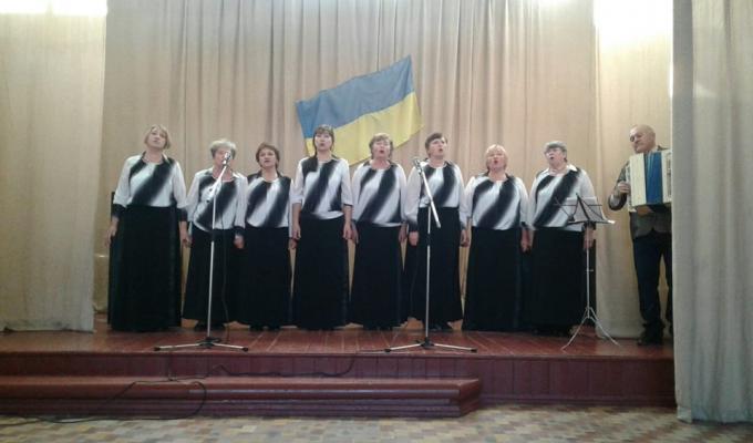 У Кремінському районі стартував районний огляд - конкурс аматорських колективів первинних ветеранських організацій, присвячений 75-річниці визволення України від нацистів.
