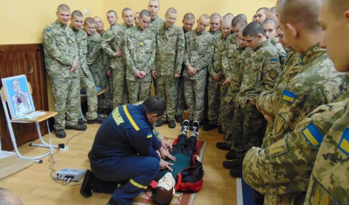 У районі тривають навчальні евакуації.