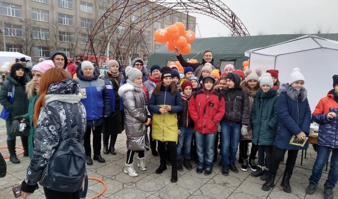 11 грудня представники Кремінщини взяли участь у масштабній акції Головного управління Національної поліції в Луганській області #ДійПротиНасильства, яка пройшла на площі Перемоги Сєвєродонецька.
