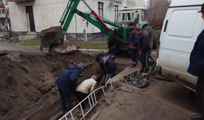 Ліквідовано два пориви на магістральному трубопроводі теплової мережі.