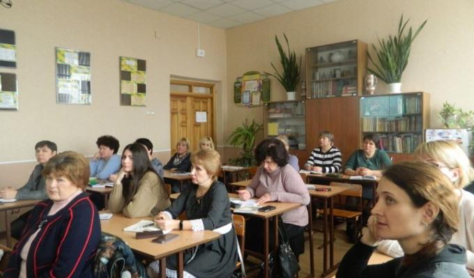 Директори, заступники директорів навчальних закладів Кремінщини пройшли підготовку з теми «Порядок замовлення та видачі документів про освіту державного зразку».