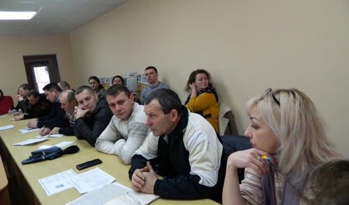 Підготовку до районного етапу Всеукраїнської дитячо - юнацької військово - патріотичної гри „Сокіл” („Джура”) 7 лютого обговорили у Кремінському районному методичному кабінеті