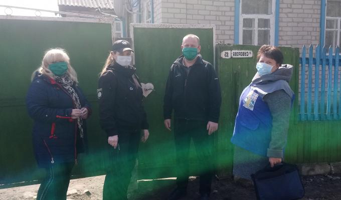 Не зважаючи на карантин, проблема захисту дітей залишається на постійному  контролі соціальних служб та поліції