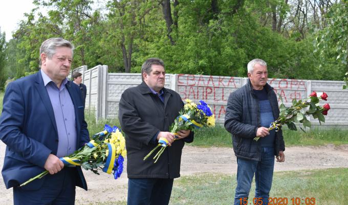17  травня Україна відзначає День пам'яті жертв політичних репресій