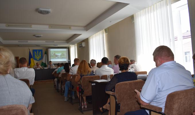 9 серпня у Кремінській райдержадміністрації відбулось засідання колегії Департаменту економічного розвитку, торгівлі  та туризму  