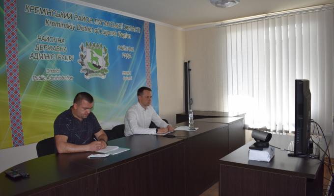 Голова райдержадміністрації прозвітував про виконання заходів Надзвичайної кредитної програми по Кремінському району