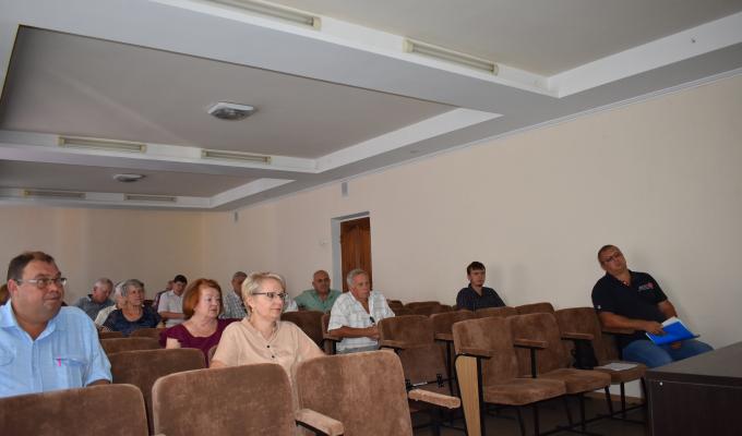 Рішенням сесії районної ради створено комісію з надання цільової матеріальної допомоги на встановлення приладів індивідуального опалення