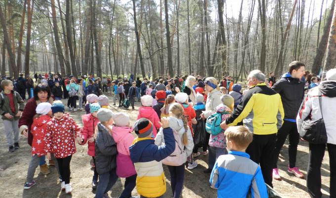 У Кремінній стартував легкоатлетичний крос.