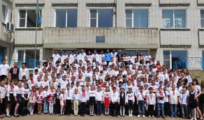 У школах району пройшли тематичні заходи до Дня вишиванки