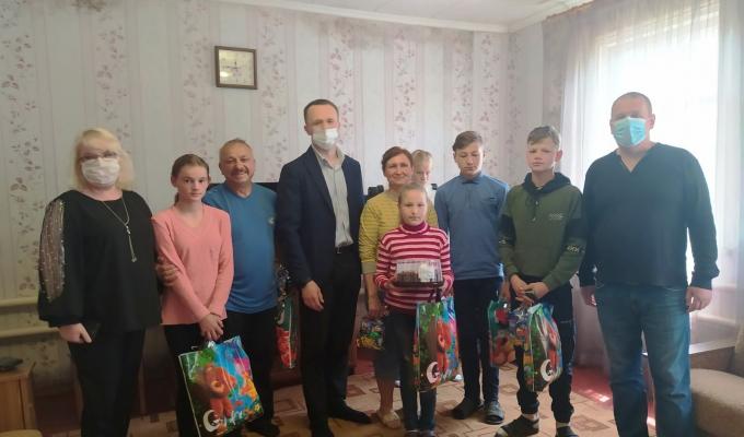 Олег Клименчуков: У Міжнародний день захисту дітей особливу вдячність хочеться висловити тим людям, які створили  прийомні родини