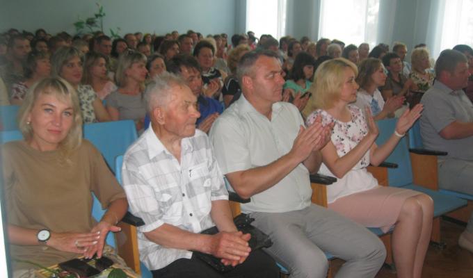 Урочисте зібрання та святковий концерт пройшли з нагоди відзначення Дня Конституції України