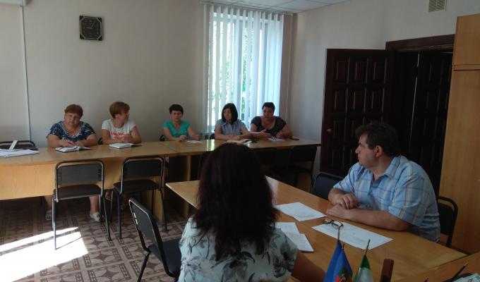 Питання щодо заборгованісті із виплати заробітної плати та страхових внесків знаходитися на постійному  контролі в райдержадміністрації