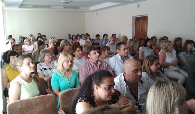 Сьогодні в райдержадміністрації відбулись урочистості з нагоди Дня державної служби  та 100-річчя  започаткування державної служби в Україні. 
