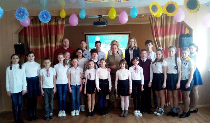 До Дня українського добровольця в закладах освіти району пройшла низка тематичних заходів.