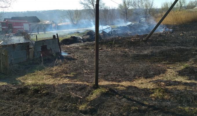 Пожежно-рятувальні підрозділи Кремінського району з 4 квітня здійснили 8 виїздів на гасіння пожеж від сухої рослинності
