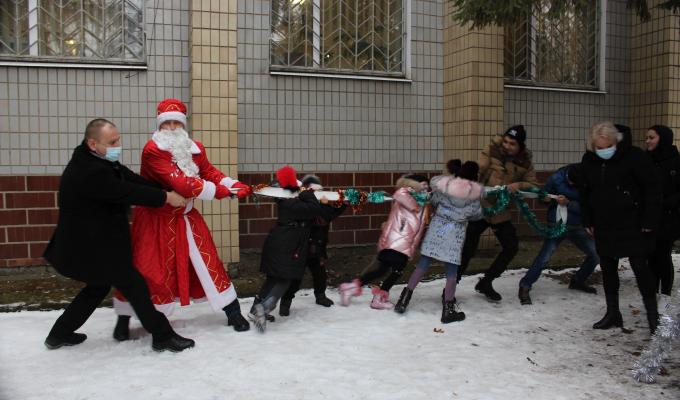 Служба у справах дітей  вітає своїх підопічних зі святами 