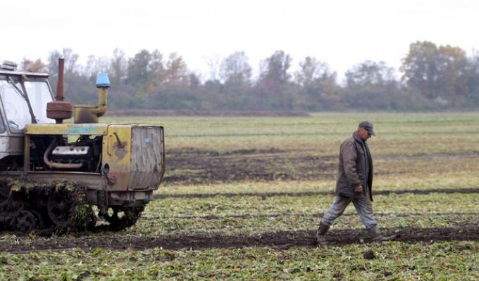 У Кремінському районі постійно проводиться робота щодо захисту інтересів власників земельних та майнових паїв.