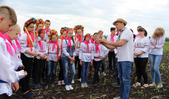 Уроки життя проведено на хлібному полі