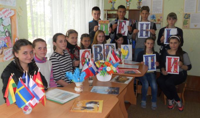 Учні Красноріченської школи зустрілись з представниками ОБСЄ