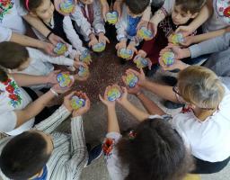Фотороботи кремінських дітей направлені до участі у Всеукраїнській виставці «Україна – це ми!»
