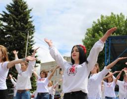 18 травня – День вишиванки.