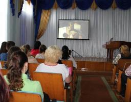 Учнівська та студентська молодь Кремінної переглянули повнометражний фільм «Спадок нації». 