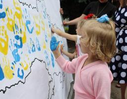 День захисту дітей на Кремінщині розпочався святковими заходами. 