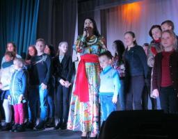 На Кремінщину завітав творчий десант артистів та діячів мистецтв України.
